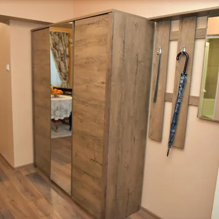 City Apartments דירה וארנה